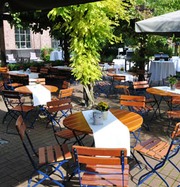 Biergarten - Restaurant Werkstatt - Maxi Gastro, die Gastronomie im Maxipark Hamm.